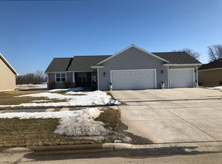 1673 Ontario Rd, Green Bay, WI 54311