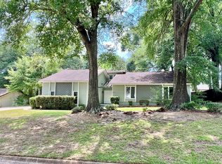 317 Valley Stream Dr, Enterprise, AL 36330