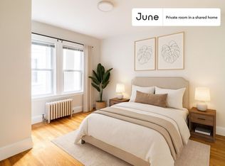 122 Hillside St #1-C, Roxbury Crossing, MA 02120