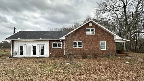 6980 Alan Thomas Rd Photo 1