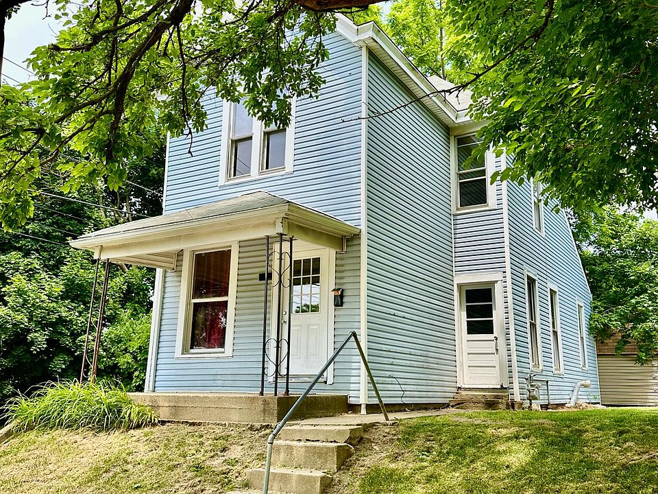 1st image of 1320 N D St