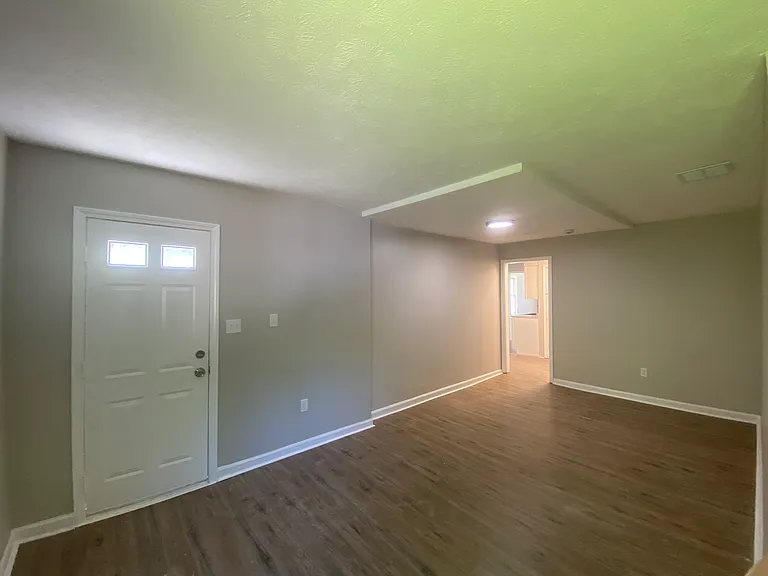 12202 Lena Ave — Photo 9