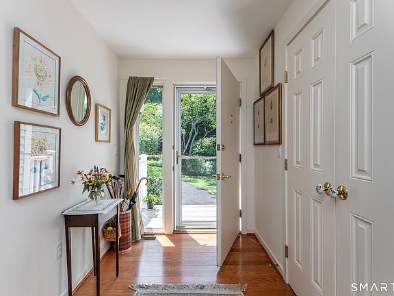 4th image of 87 Canaan Road #7A