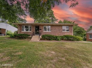 1702 Stadium Blvd, Jefferson City, MO 65109
