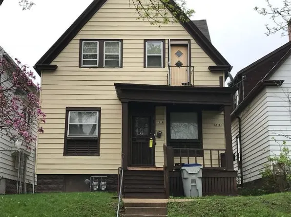 2818 N 33rd St, Milwaukee, WI 53210