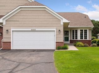 8990 Deer Run Dr, Victoria, MN 55386