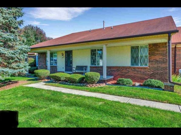 31851 Breezeway