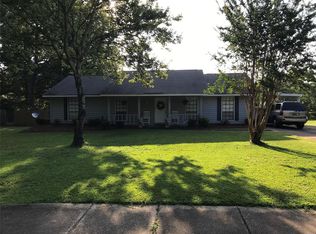 1359 Woodmere Dr, Montgomery, AL 36117