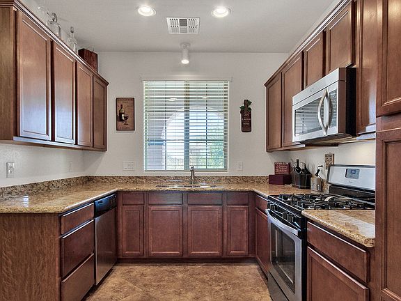 4th image of 21131 E Cherrywood Dr