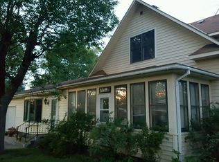 111 England St, Labolt, SD 57246