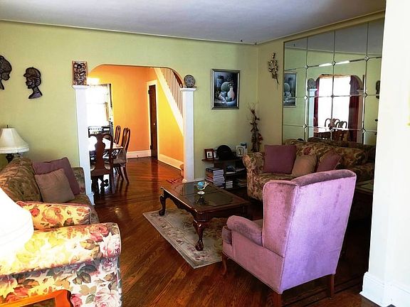 2nd image of 11807 192nd St