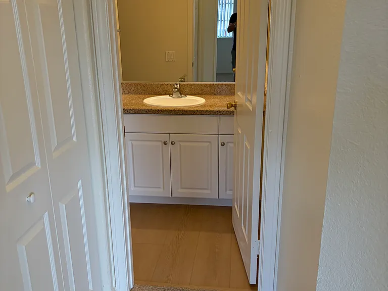 2nd bathroom