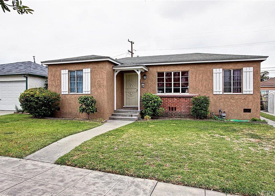 1st image of 2105 Hereford Dr