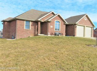 902 Angelas Ct, California, MO 65018