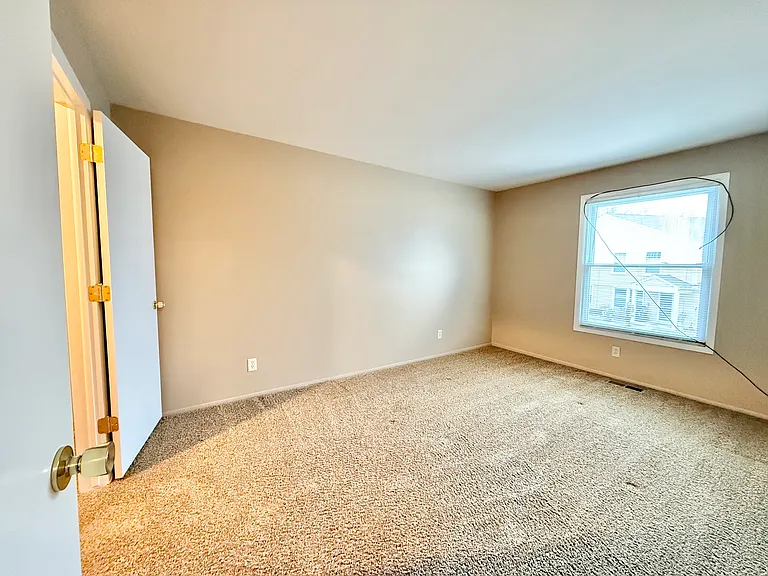 1416 Hobnail Ct — Photo 14
