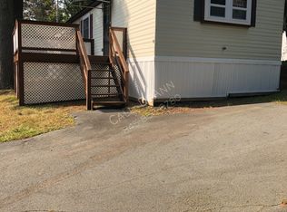 10 Greenwood Dr, Sparrowbush, NY 12780