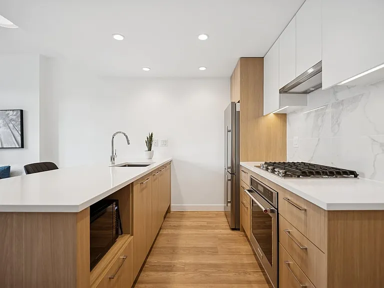 2100 Bellevue Ave #B-101 — Photo 38
