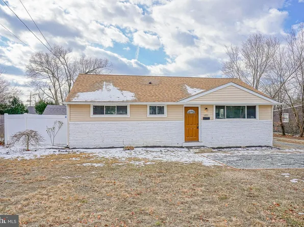 1201 Cooper St, Deptford, NJ 08096