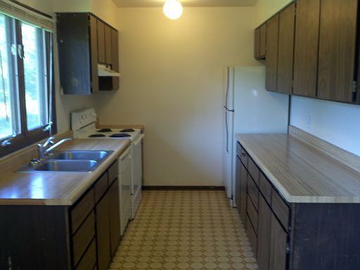 2nd image of 2405 Arcadia Dr APT 3