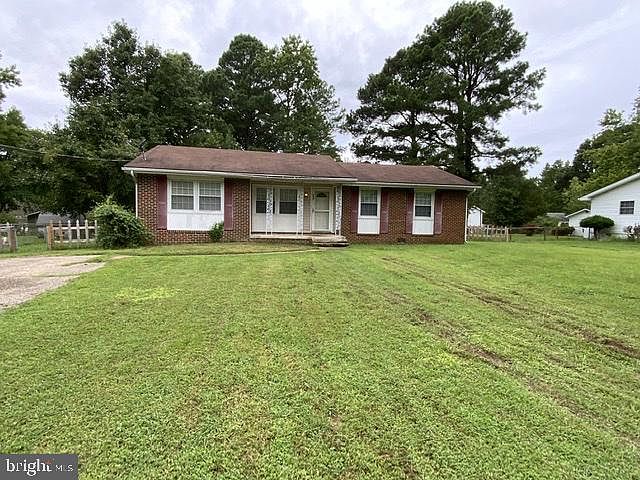 1st image of 21413 Lynn Dr