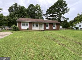 21413 Lynn Dr, Lexington Park, MD 20653