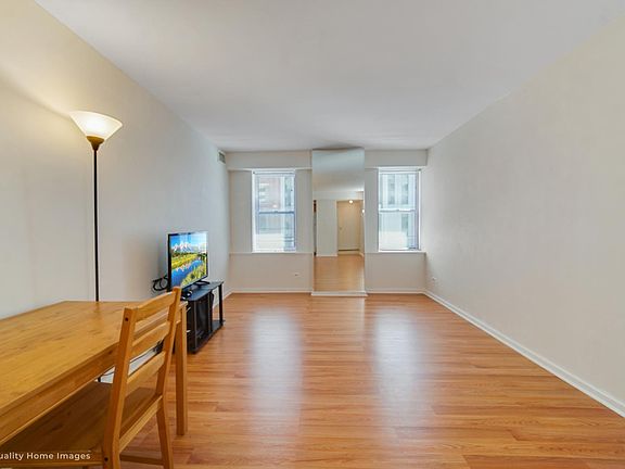 4th image of 40 E 9th St #405A