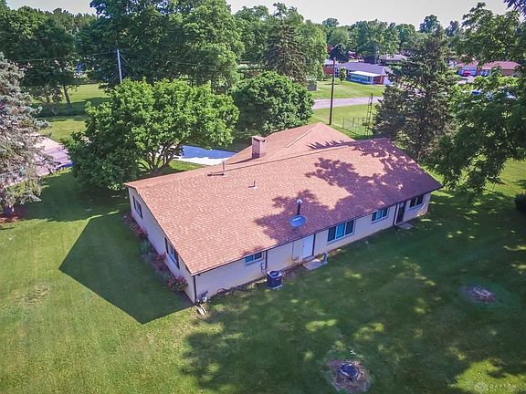 3rd image of 4082 Marianne Dr