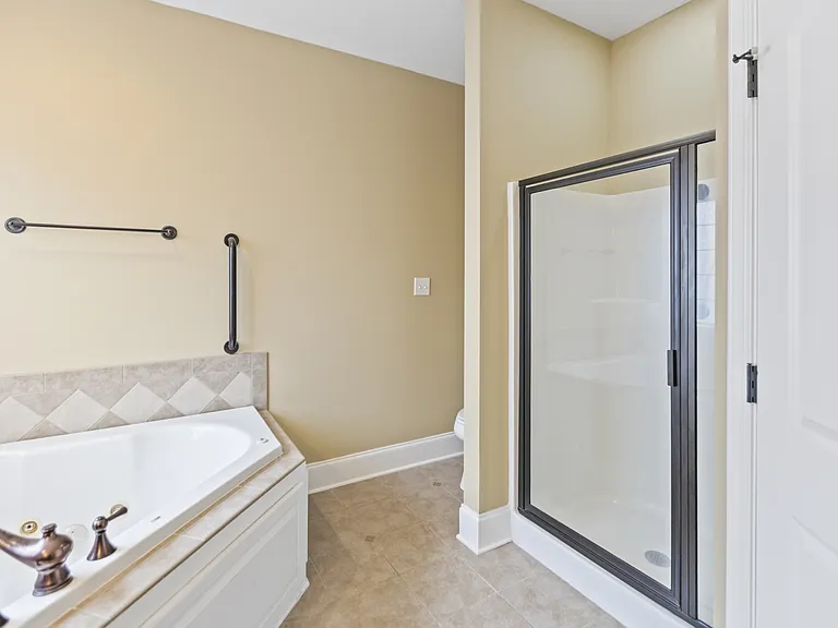 1624 Brook Hollow Dr #1-B — Photo 15