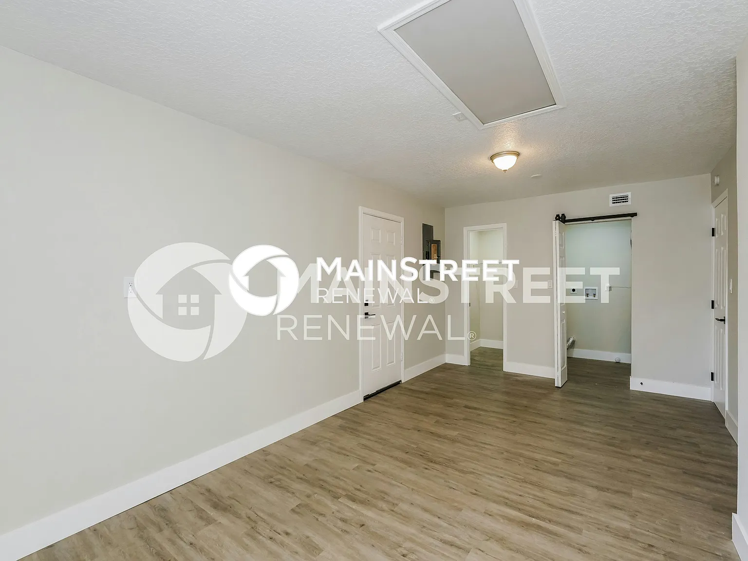 512 Wildwood Dr — Photo 3