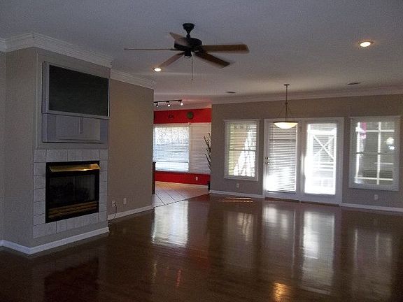 2nd image of 1614 Grand Oaks Blvd