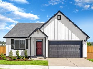 2046 SE 10th Ave, Canby, OR 97013