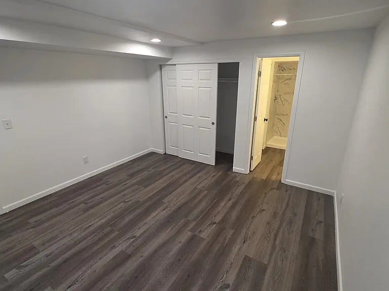 3323 S Dunkirk Way — Photo 13