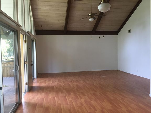 2nd image of 4760 Country Ln APT K