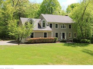 154 Wolf Pit Dr, Southbury, CT 06488
