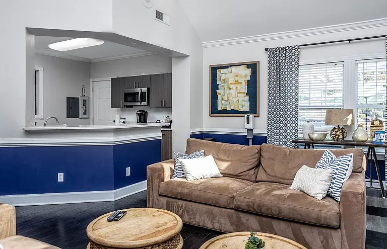 High House at Cary Apartments — Photo 4