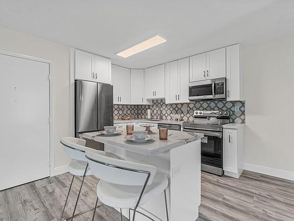 2nd image of 15492 Lakes Of Delray Boulevard #107