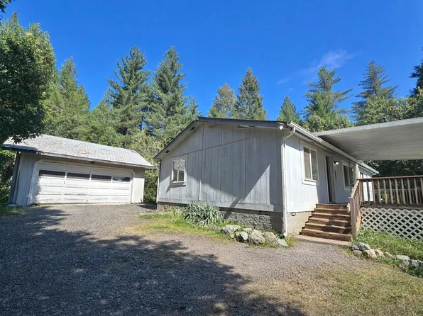 275 Sallsten Rd, Grants Pass, OR 97527