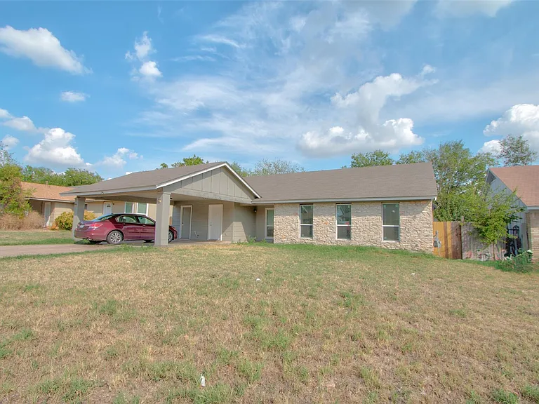 10621 Lanshire Dr #A — Photo 1
