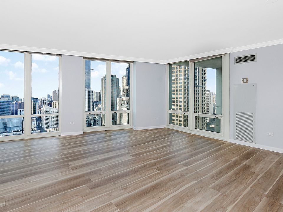 High Floor Corner 3 Bedroom Condo