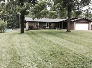 304 Ries Ct, Ballwin, MO 63021