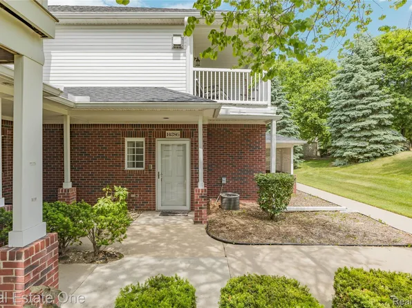 14286 Moravian Manor Cir, Sterling Heights, MI 48312