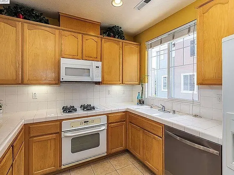 3567 Shadowbrook Ter — Photo 11