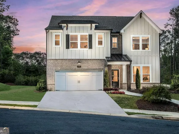 738 Crossroad Ct, Powder Springs, GA 30127