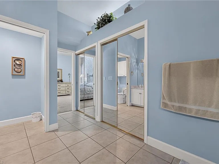 2317 Island Cove Cir — Photo 21