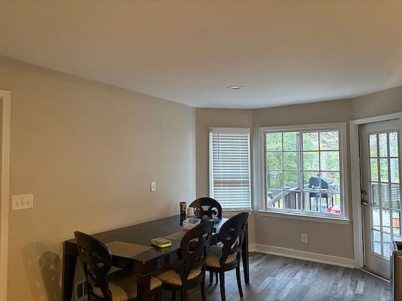 Kitchen dining room