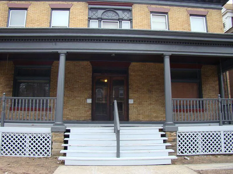 Front view of 401 South Graham Street - Apartment is the 2 left windows on the 2nd floor.