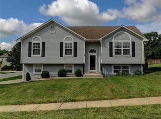 2005 SW 2nd St, Lees Summit, MO 64081