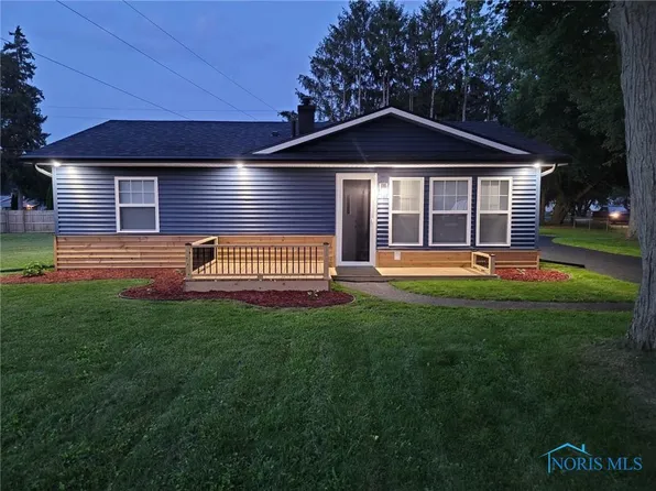 6006 Fairhaven Dr, Toledo, OH 43623