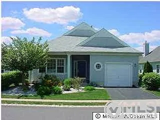 43 Florence Dr photo 1