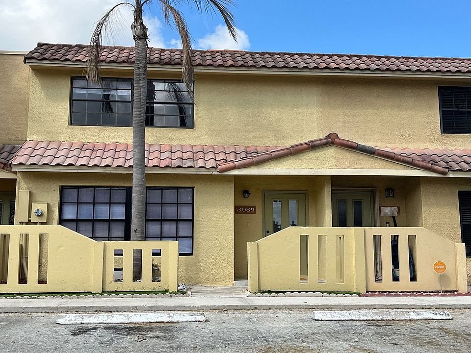 1st image of 3989 NW 94th Ave